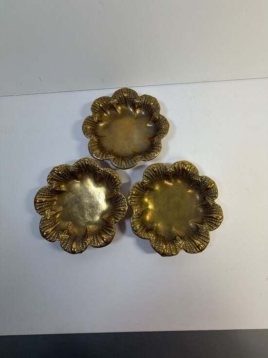 Unknown Other - Set of 3 Vintage Brass Floral Petal Trinket Dishes